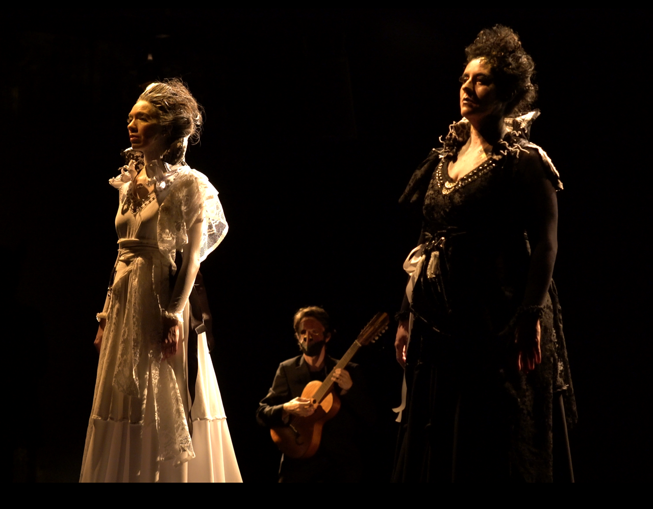 COLETIVO DESVIO PADRÃO: SÓ SE FECHAR OS OLHOS