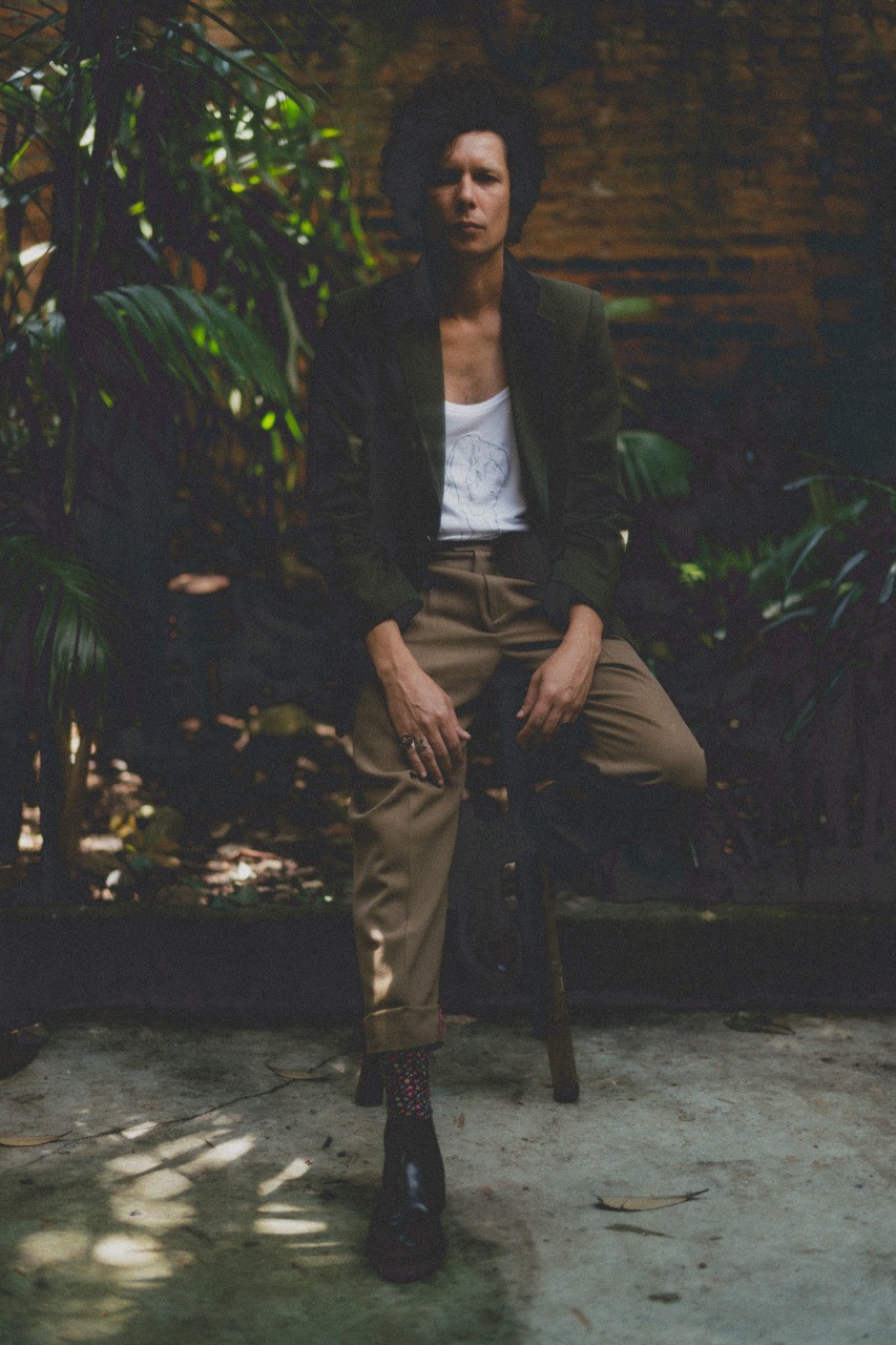 JULIANO GAUCHE: TENHO ACORDADO DENTRO DOS SONHOS