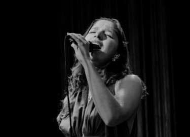 FERNANDA OURO: A DEUSA DOS ORIXÁS